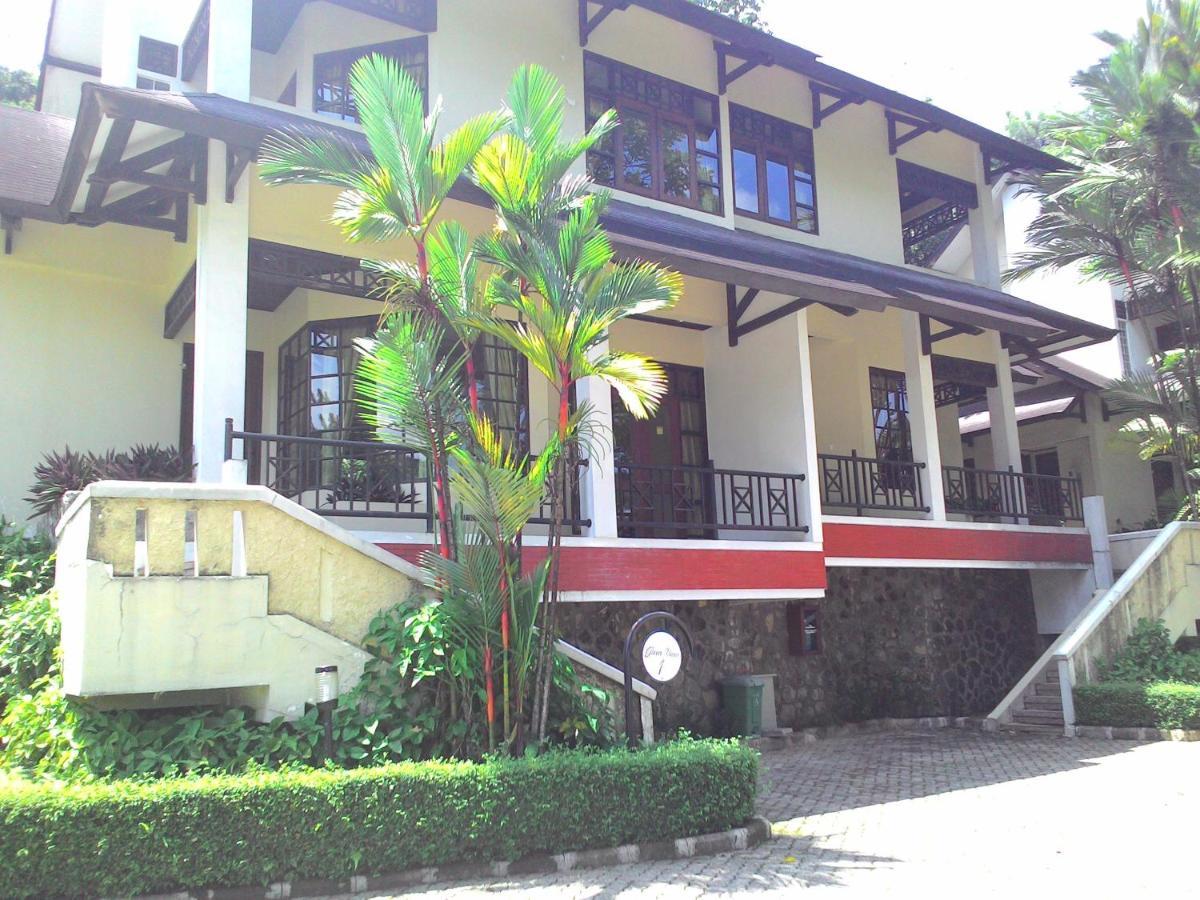 Gunung Geulis Cottages Managed By Royal Tulip Bogor Exterior photo