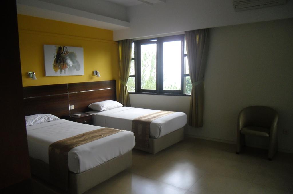 Gunung Geulis Cottages Managed By Royal Tulip Bogor Exterior photo