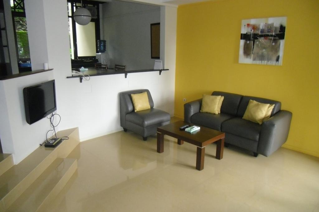 Gunung Geulis Cottages Managed By Royal Tulip Bogor Exterior photo